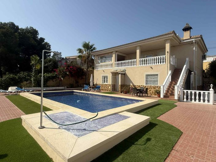 Image No.43-3 Bed Villa for sale