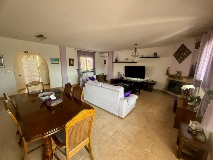 Image No.7-3 Bed Villa for sale