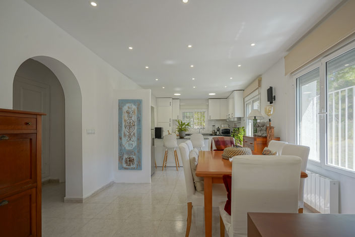 Image No.12-4 Bed Villa for sale