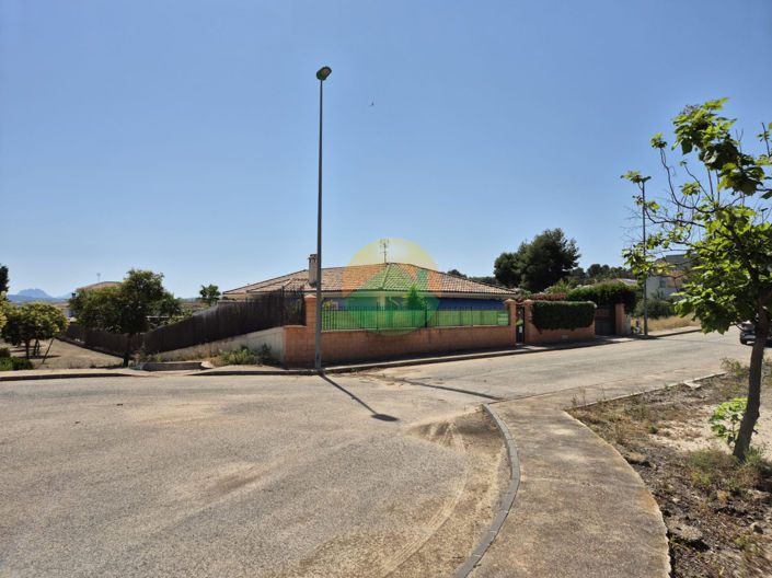 Image No.2-4 Bed Villa for sale