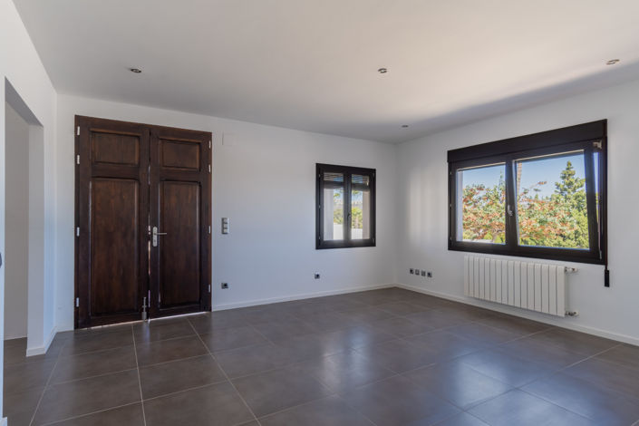 Image No.19-3 Bed Villa for sale