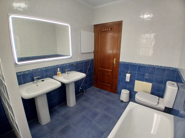 Image No.19-3 Bed Villa for sale