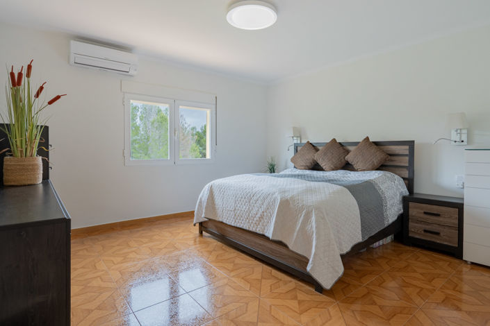 Image No.18-4 Bed Villa for sale