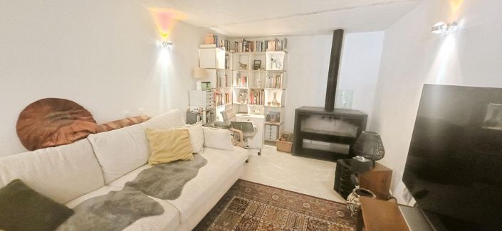 Image No.5-2 Bed Country House for sale