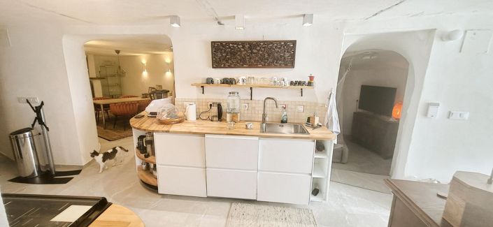 Image No.9-2 Bed Country House for sale