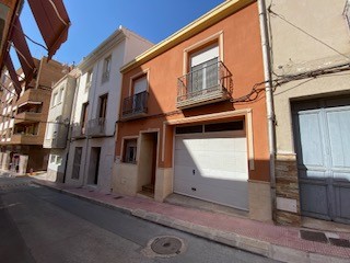 Image No.1-5 Bed Townhouse for sale