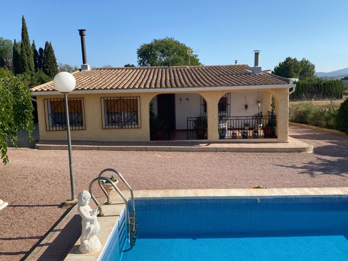 Image No.1-5 Bed Villa for sale