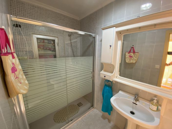 Image No.37-5 Bed Villa for sale