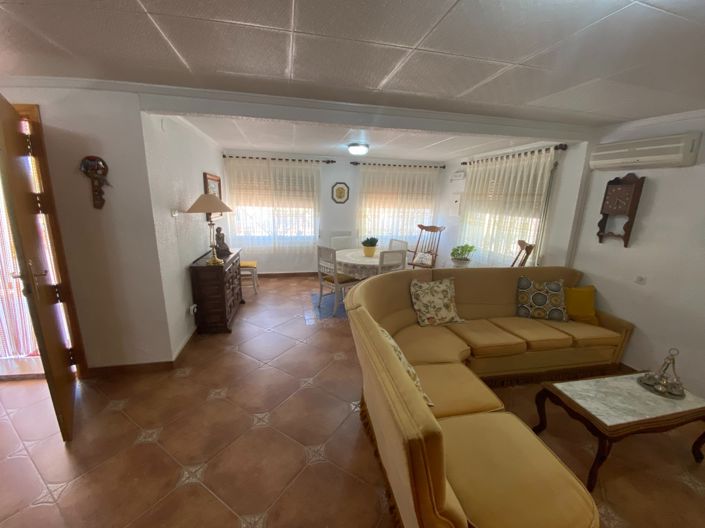 Image No.42-5 Bed Villa for sale