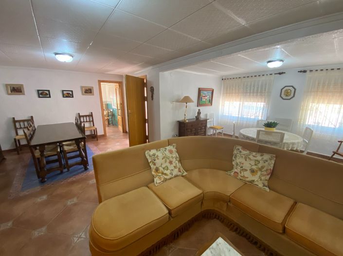 Image No.44-5 Bed Villa for sale