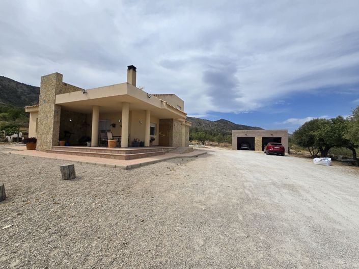 Image No.7-4 Bed Villa for sale