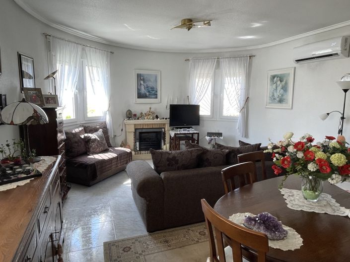 Image No.10-4 Bed Villa for sale