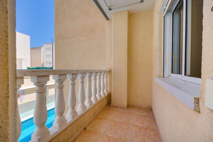 Image No.20-1 Bed Apartment for sale