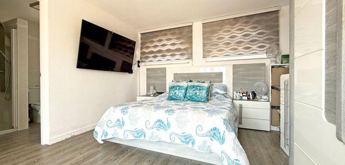 Image No.10-2 Bed Villa for sale