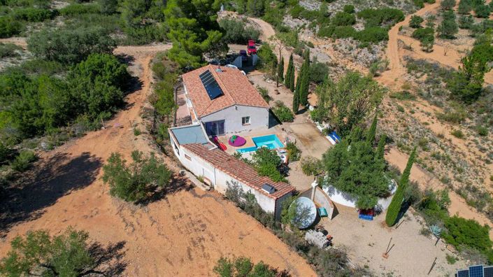 Image No.2-3 Bed Country House for sale