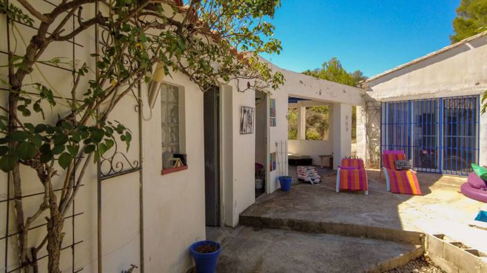 Image No.37-3 Bed Country House for sale