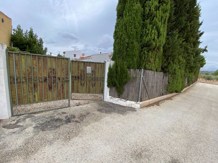 Image No.13-8 Bed Villa for sale