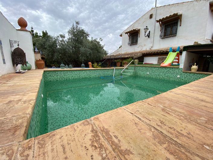 Image No.36-8 Bed Villa for sale