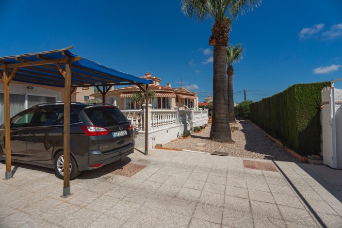 Image No.10-4 Bed Villa for sale