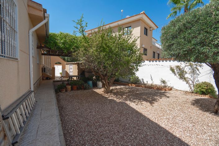 Image No.27-4 Bed Villa for sale