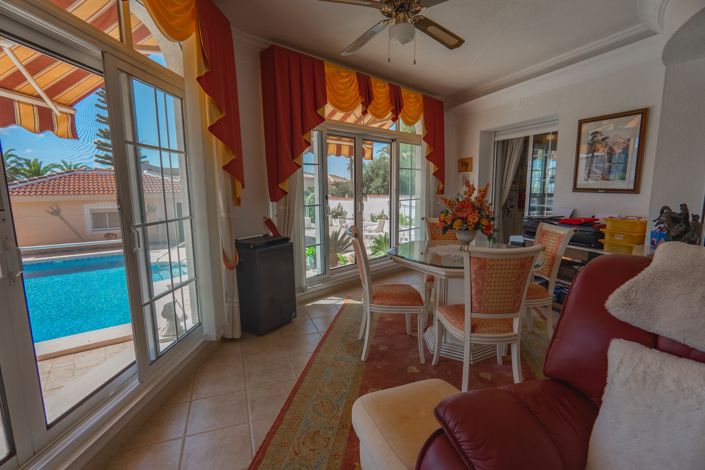 Image No.29-4 Bed Villa for sale