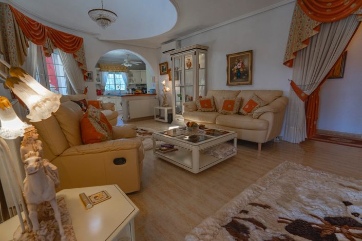 Image No.45-4 Bed Villa for sale