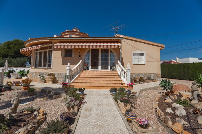 Image No.7-4 Bed Villa for sale