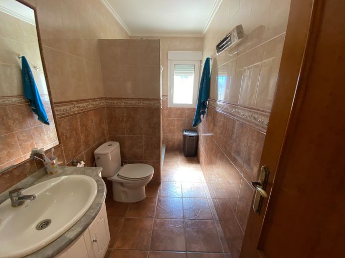 Image No.33-3 Bed Country House for sale