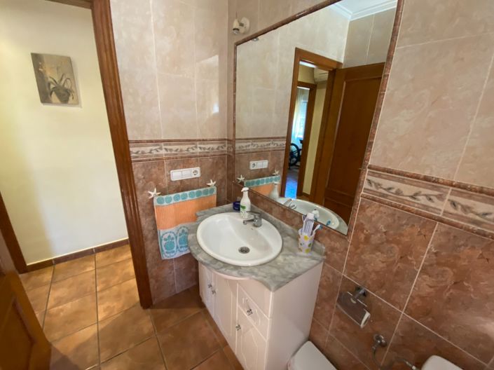 Image No.35-3 Bed Country House for sale