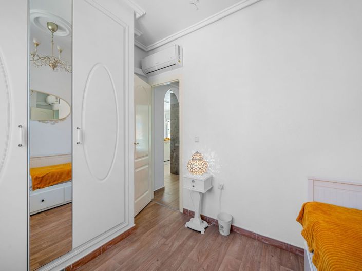 Image No.37-3 Bed Villa for sale