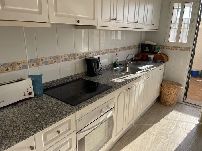 Image No.12-3 Bed Townhouse for sale