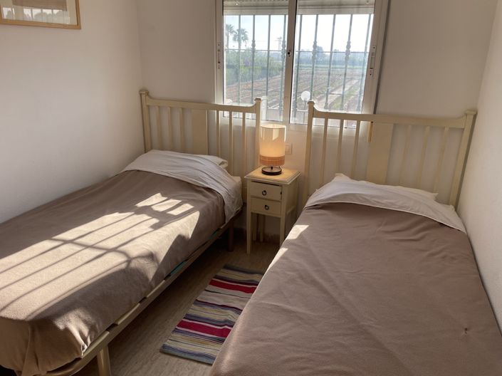 Image No.21-3 Bed Townhouse for sale