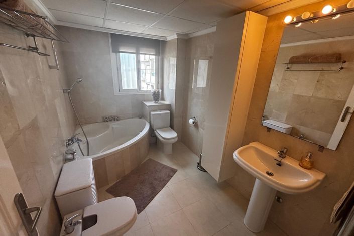 Image No.14-2 Bed Villa for sale