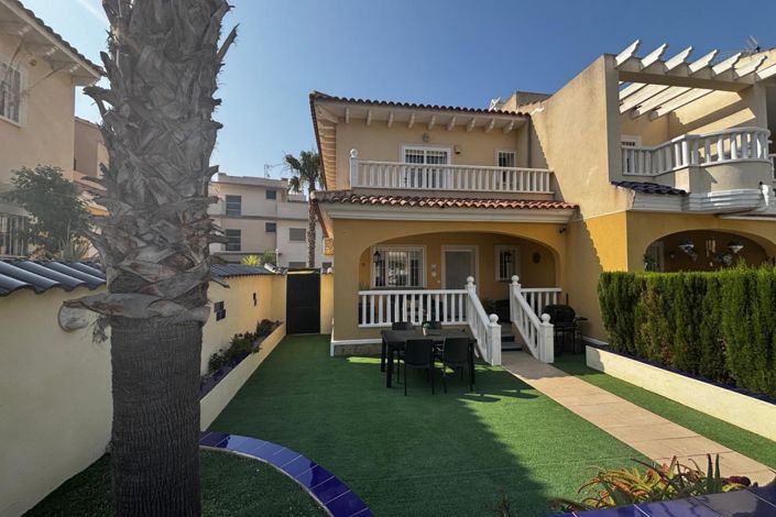 Image No.17-2 Bed Villa for sale