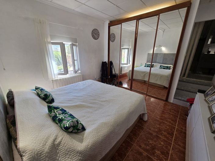 Image No.27-4 Bed Country House for sale