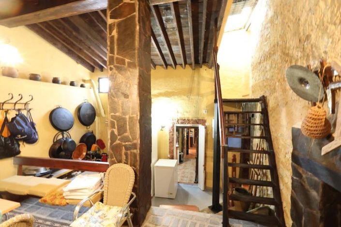 Image No.10-5 Bed Villa for sale