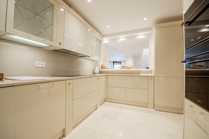 Image No.3-3 Bed Apartment for sale