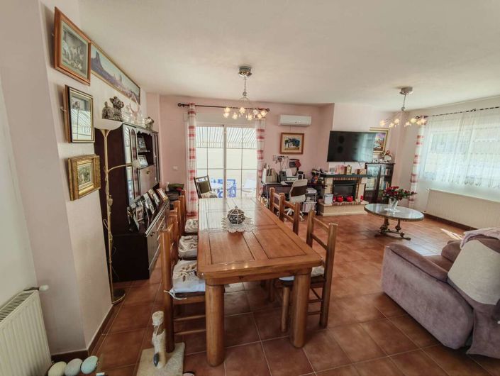 Image No.25-4 Bed Villa for sale