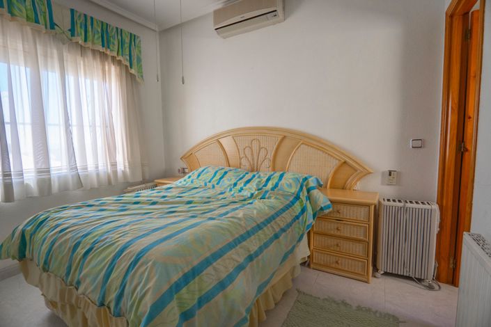 Image No.18-3 Bed Villa for sale