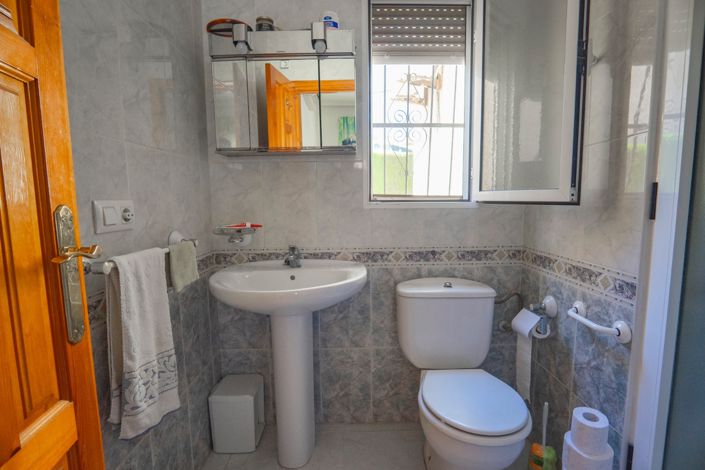 Image No.29-3 Bed Villa for sale