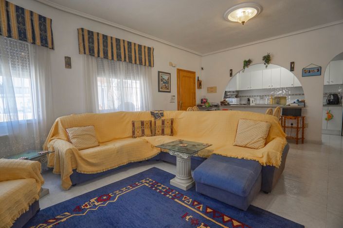 Image No.8-3 Bed Villa for sale