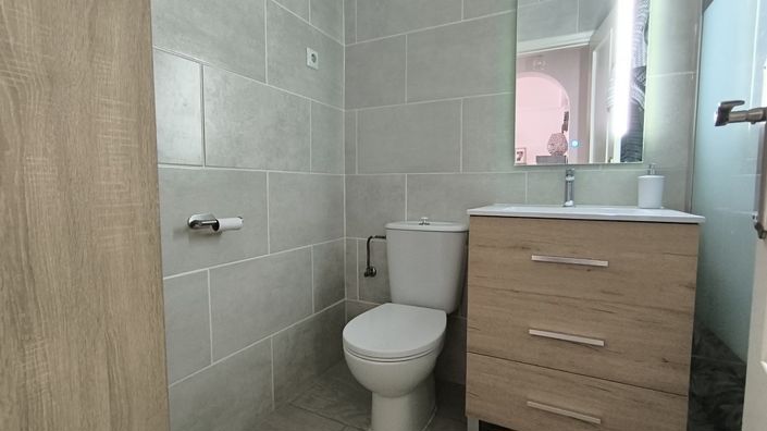 Image No.13-2 Bed Apartment for sale