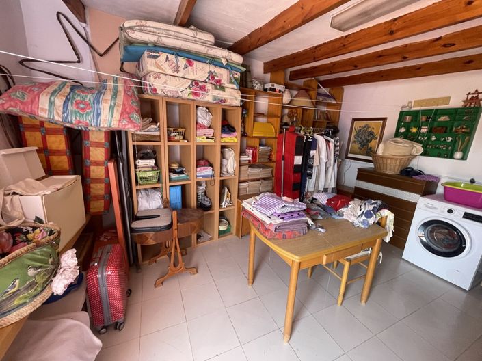 Image No.26-3 Bed Townhouse for sale