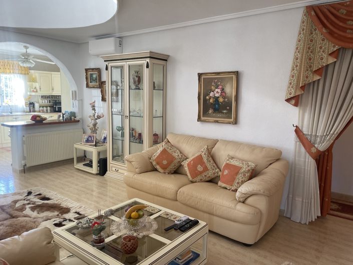 Image No.20-5 Bed Villa for sale