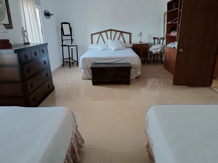 Image No.29-6 Bed Country House for sale