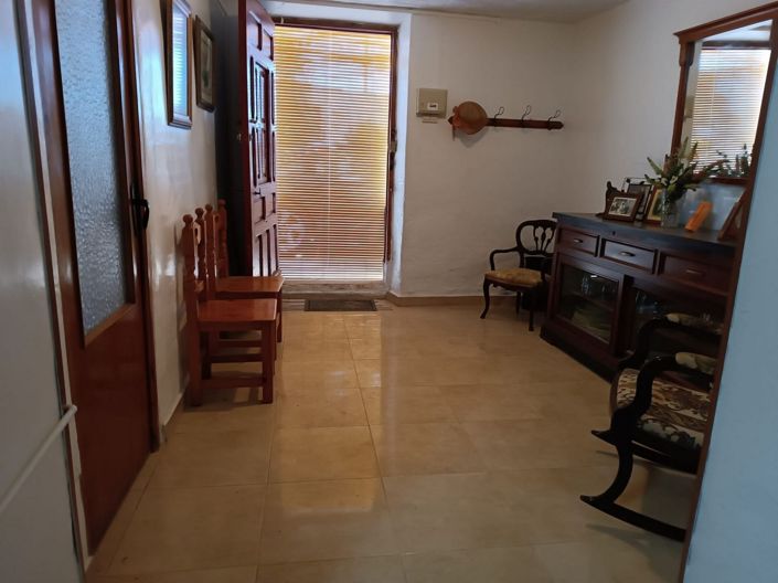 Image No.34-6 Bed Country House for sale