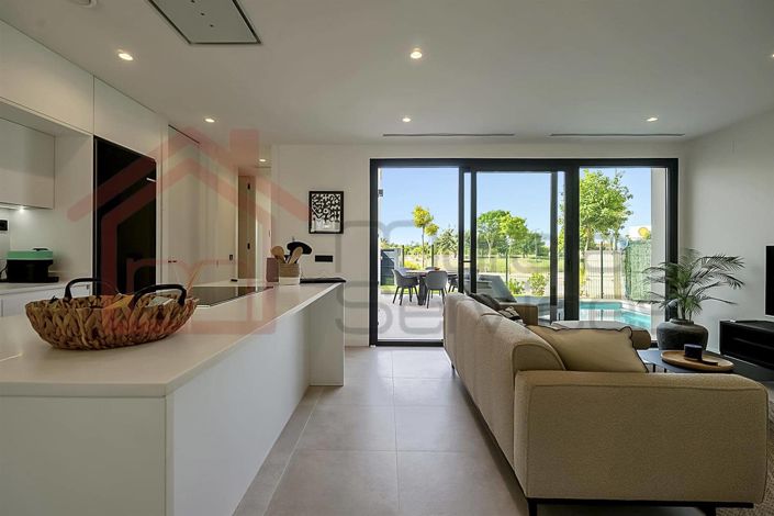 Image No.8-3 Bed Villa for sale