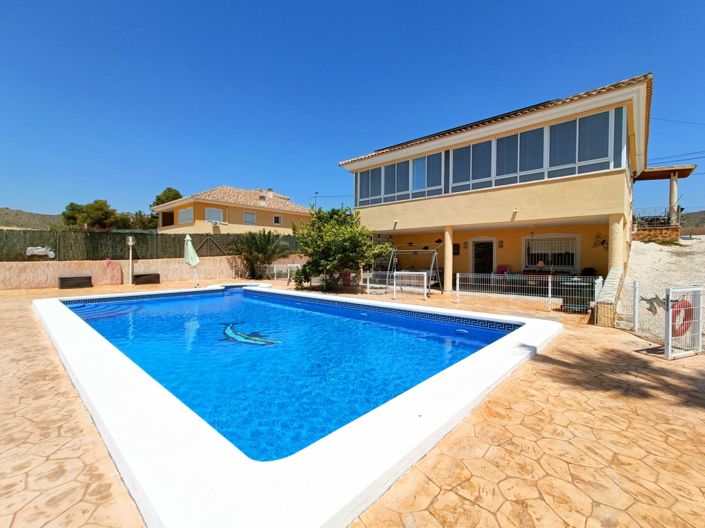 Image No.40-5 Bed Villa for sale