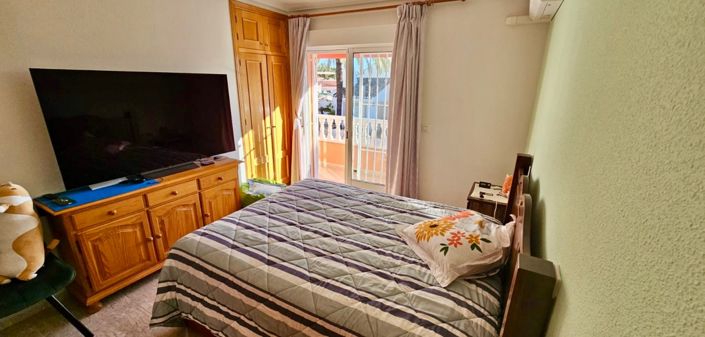 Image No.8-3 Bed Townhouse for sale