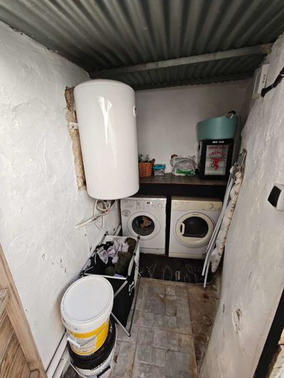 Image No.19-3 Bed Townhouse for sale